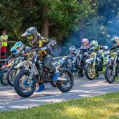 Die österreichische Staatsmeisterschaft im Supermoto gastierte vergangenes Wochenende zum zweiten Mal im Jahr 2022 im wunderschönen Pisek, CZ.